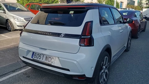 Renault 5 E-Tech Techno 90kW (120CV) Autonomía Urbana