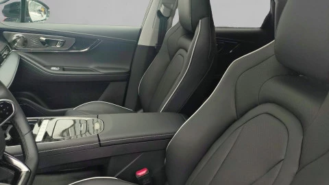 Omoda 5 MY25 - Premium 1.6 TGDI 108kW (145cv)