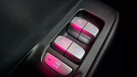 EBRO S800 1.5 TGDI PHEV Luxury E-CVT