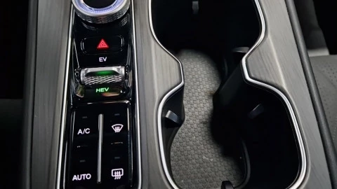 EBRO S800 1.5 TGDI PHEV Luxury E-CVT