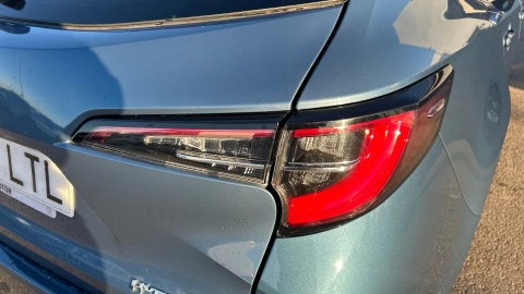 Toyota Corolla 2.0 180H STYLE E-CVT TOURING SPORT