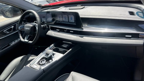 EBRO S700 1.5 TGDI PHEV Luxury E-CVT