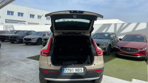 Volvo XC40 2.0 B3 G Core Auto