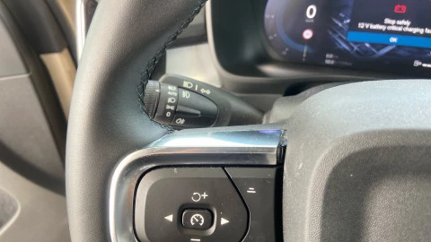 Volvo XC40 2.0 B3 G Core Auto