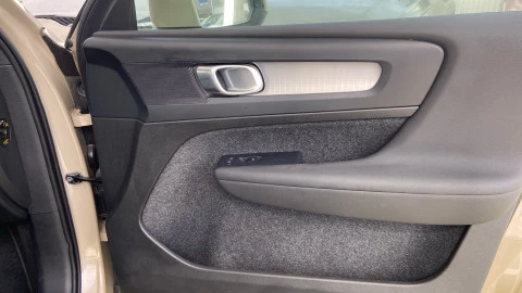 Volvo XC40 2.0 B3 G Core Auto