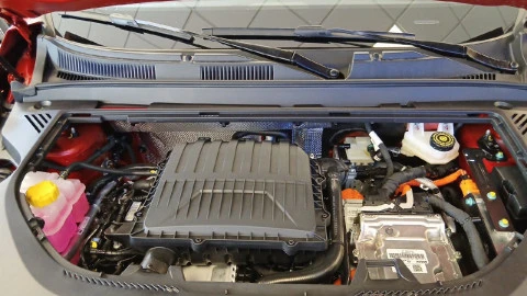 EBRO S700 1.5 TGDI HEV Luxury 165kW (224CV) 1DHT