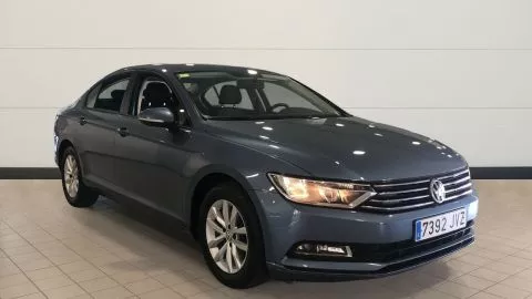 Volkswagen Passat 1.6 TDI EDITION BMT 120 4P Volkswagen Passat 1.6 TDI EDITION BMT 120 4P