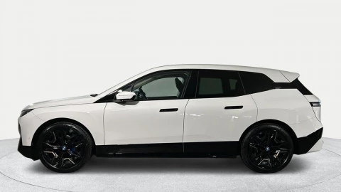 BMW iX xDrive40