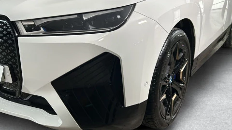 BMW iX xDrive40