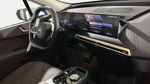 BMW iX xDrive40