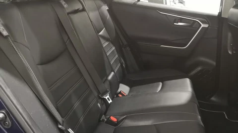 Toyota Rav4 2.5l 220H Advance