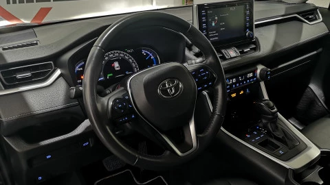Toyota Rav4 2.5l 220H Advance