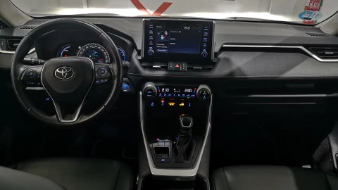 Toyota Rav4 2.5l 220H Advance