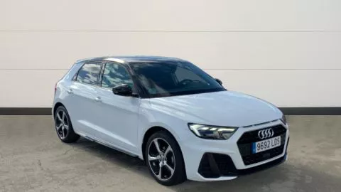 Audi A1 Sportback S line 25 TFSI 70kW (95CV) Audi A1 Sportback S line 25 TFSI 70kW (95CV)