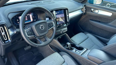 Volvo XC40 2.0 B3 G Core Auto