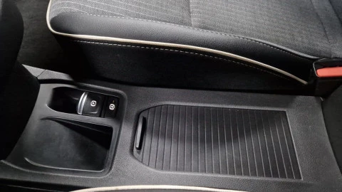 Renault Clio techno Eco-G 100cv (74kW)