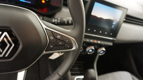 Renault Clio Evolution E-Tech full hybrid 145 (103kw)