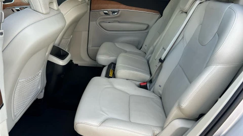 Volvo XC90 2.0 B5 D AWD Momentum Pro Auto