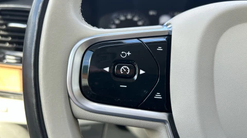 Volvo XC90 2.0 B5 D AWD Momentum Pro Auto