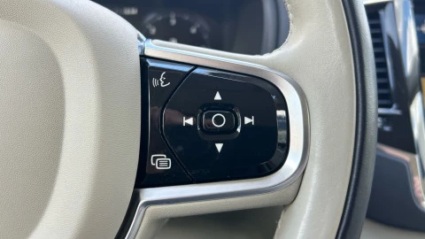 Volvo XC90 2.0 B5 D AWD Momentum Pro Auto