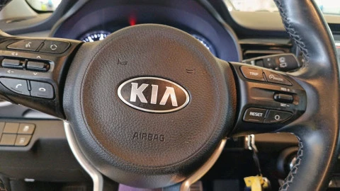 Kia Stonic 1.0 T-GDi 74kW (100CV) Black Edition