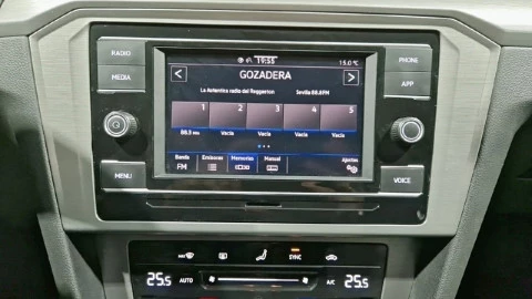 Volkswagen Passat Variant Business 2.0 TDI 110kW