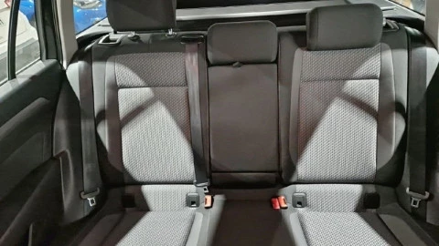 Volkswagen Passat Variant Business 2.0 TDI 110kW