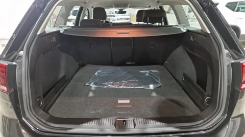 Volkswagen Passat Variant Business 2.0 TDI 110kW