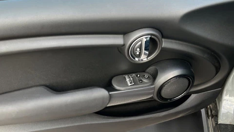 MINI ONE 5 PUERTAS