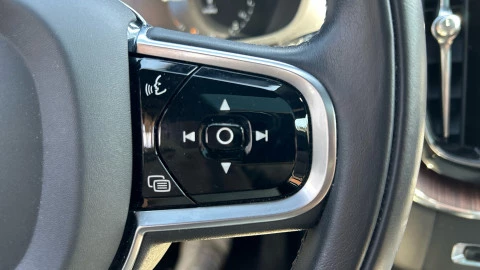 Volvo XC60 T6 Recharge Inscription AWD Auto 250 kW (340 CV)