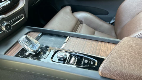 Volvo XC60 T6 Recharge Inscription AWD Auto 250 kW (340 CV)