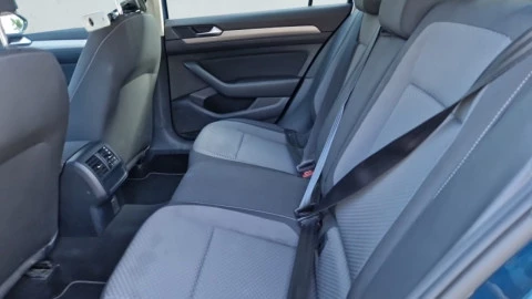 Volkswagen Passat Variant Business 2.0 TDI 110kW