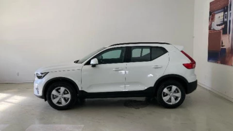 Volvo XC40 2.0 B3 G Essential Auto