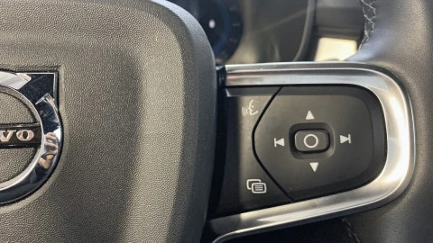 Volvo XC40 2.0 B3 G Core Auto