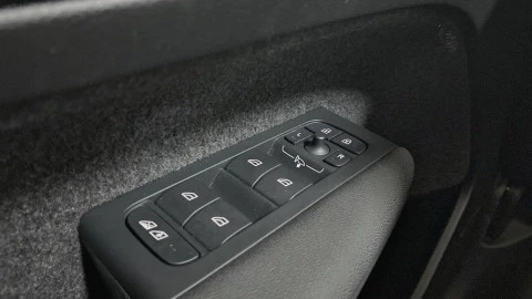 Volvo XC40 2.0 B3 G Core Auto