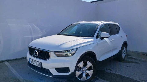 Volvo XC40 1.5 T2 Momentum Pro Auto
