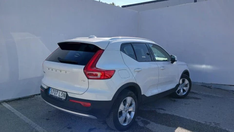 Volvo XC40 1.5 T2 Momentum Pro Auto