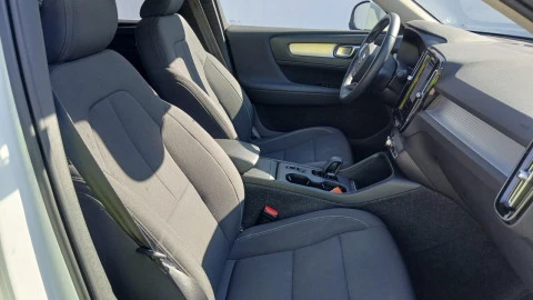 Volvo XC40 1.5 T2 Momentum Pro Auto