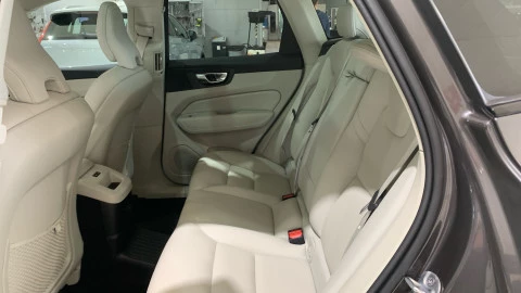 Volvo XC60 2.0 T6 AWD Recharge Plus Dark Auto