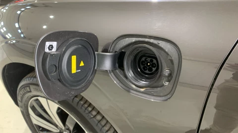 Volvo XC60 2.0 T6 AWD Recharge Plus Dark Auto