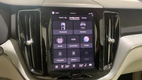 Volvo XC60 2.0 T6 AWD Recharge Plus Dark Auto