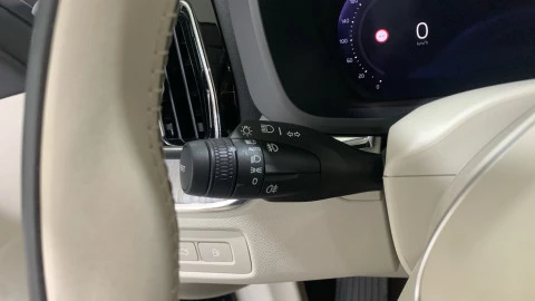 Volvo XC60 2.0 T6 AWD Recharge Plus Dark Auto