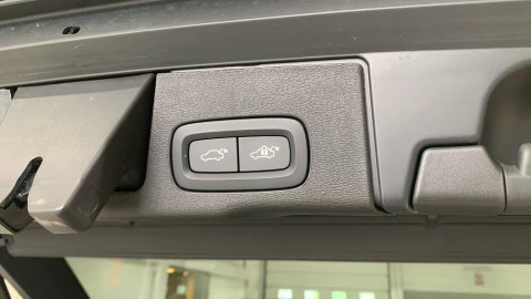 Volvo XC60 2.0 T6 AWD Recharge Plus Dark Auto