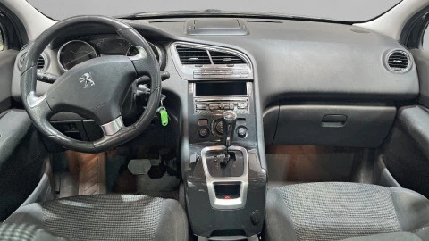 Peugeot 5008 Allure 1.6 THP 155 Automático