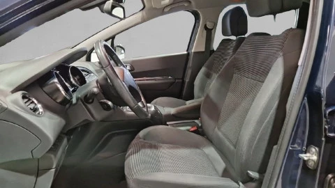 Peugeot 5008 Allure 1.6 THP 155 Automático