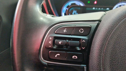 Kia Niro 1.6 GDi HEV 104kW (141CV) Drive