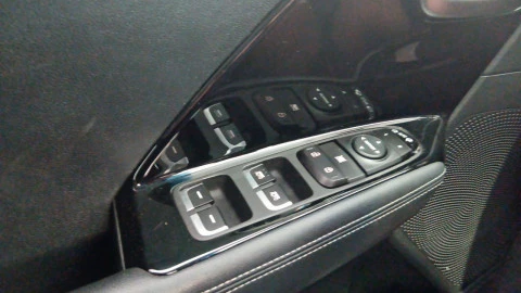 Kia Niro 1.6 GDi HEV 104kW (141CV) Drive