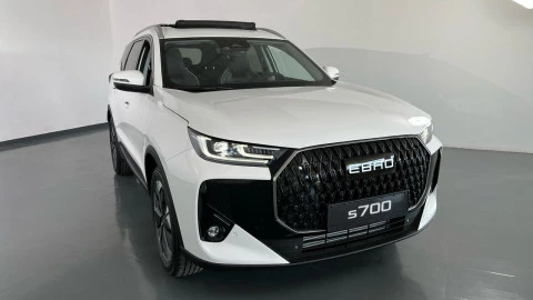 EBRO S700 1.6 TGDI Luxury 7 DCT