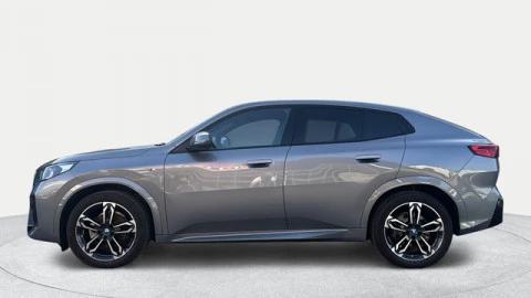 BMW iX2 eDrive20