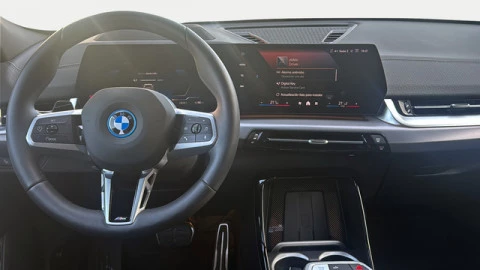 BMW iX2 eDrive20